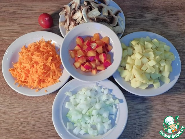 Суп с сыром и обжаренным картофелем