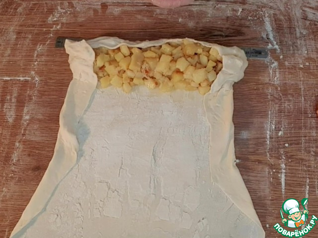 Свинина с брусничным соусом и пирог