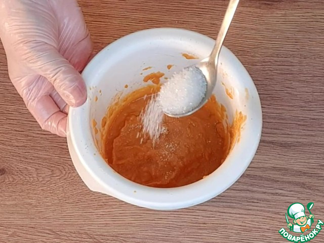 Свинина с брусничным соусом и пирог