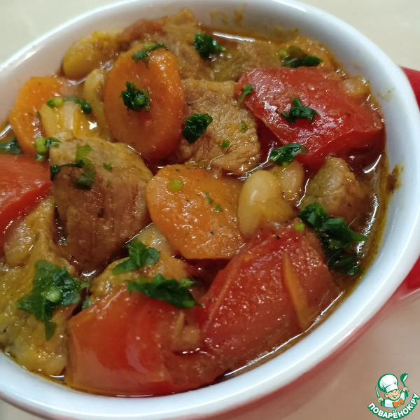 Свинина с фасолью и овощами