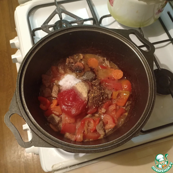 Свинина с фасолью и овощами