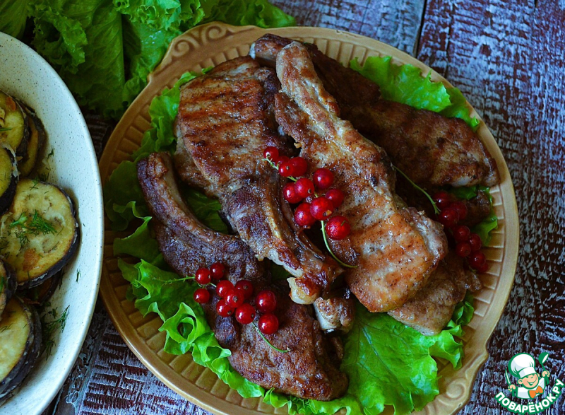 Свиные стейки-гриль