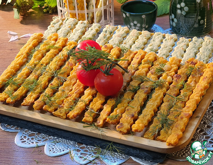Сырная соломка со шпинатом и томатом