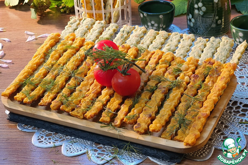 Сырная соломка со шпинатом и томатом