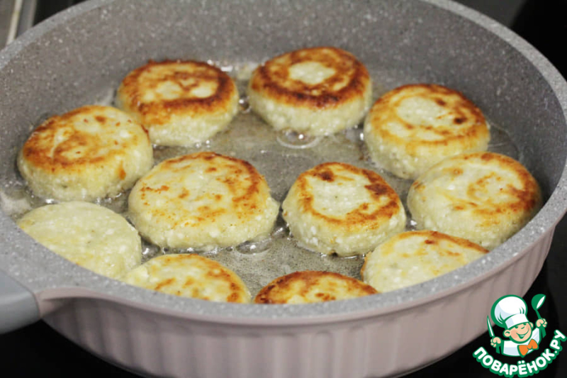 Сырники с голубым сыром