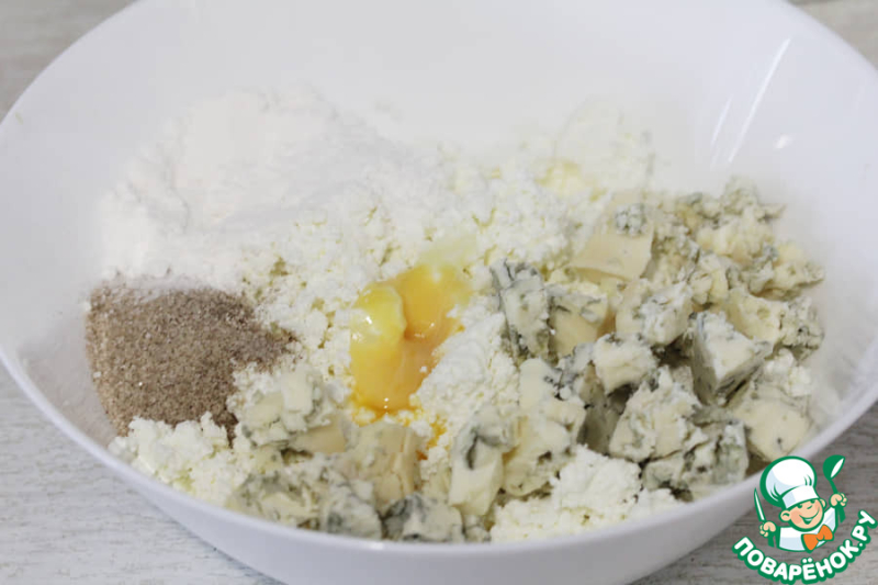 Сырники с голубым сыром