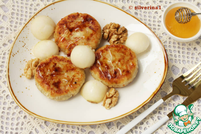 Сырники с голубым сыром
