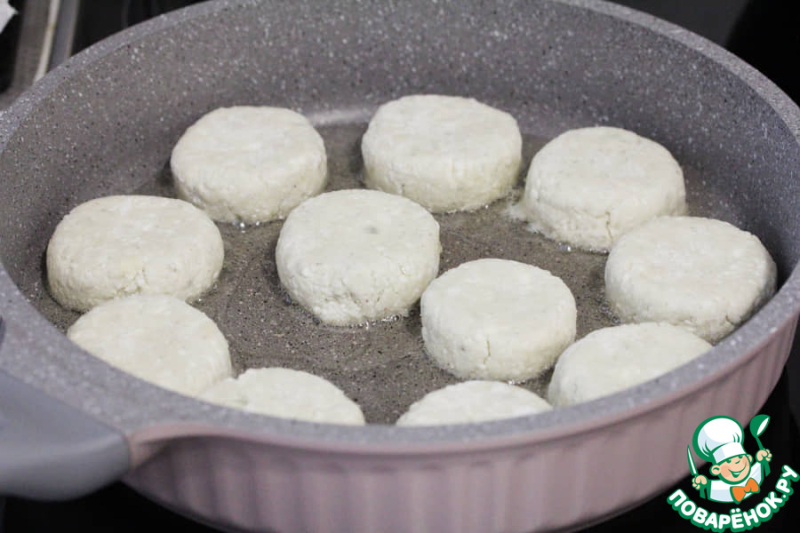 Сырники с голубым сыром