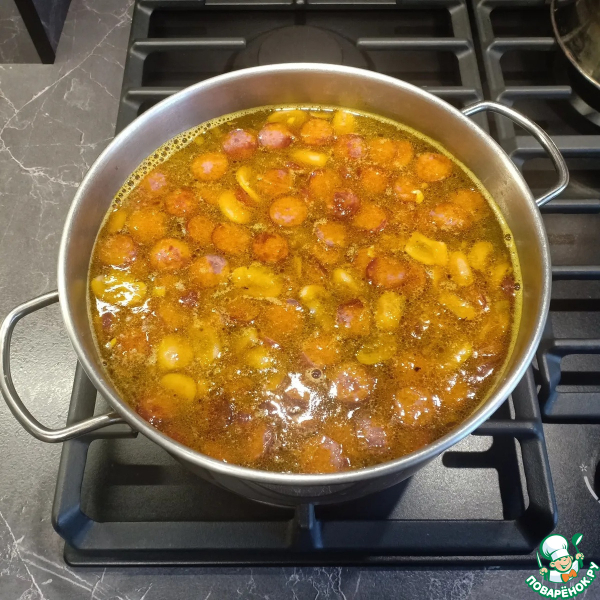 Сырный суп с грибами и колбасками