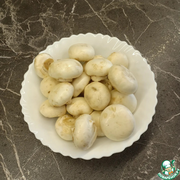 Сырный суп с грибами и колбасками