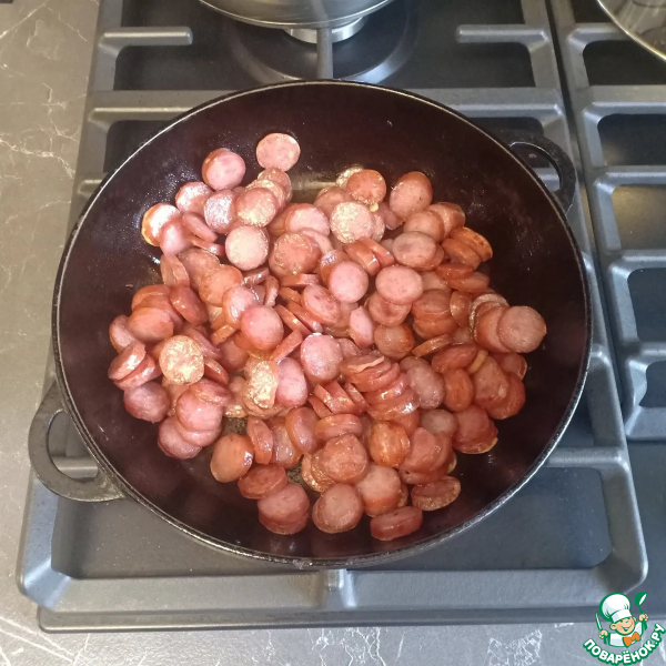 Сырный суп с грибами и колбасками