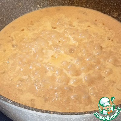 Тефтели в сливочно-грибном соусе
