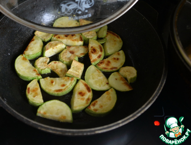 Теплый картофельный салат с овощами и тофу