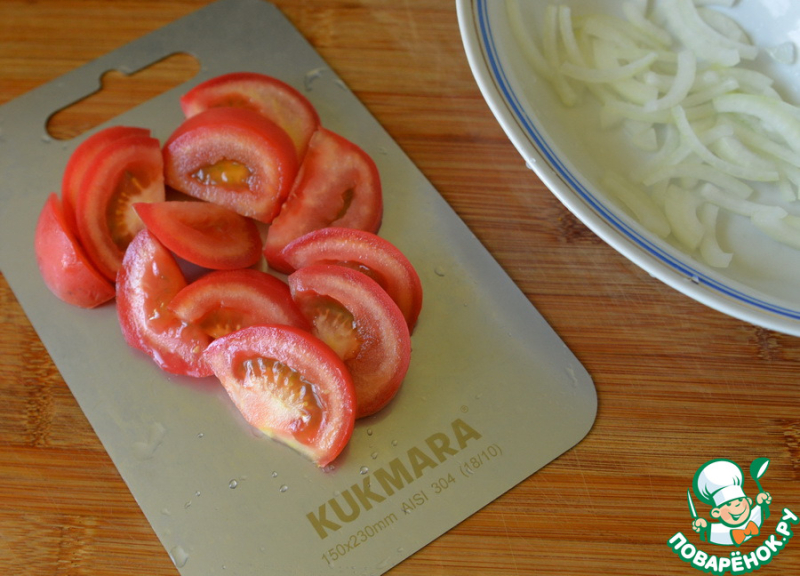 Тёплый салат из баклажанов и мяса