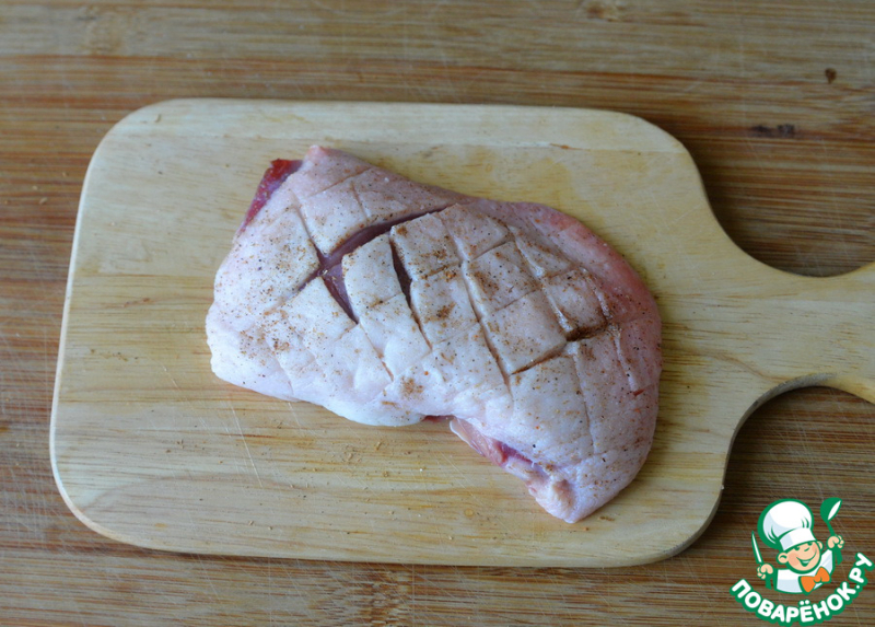 Тёплый салат из утки с шампиньонами