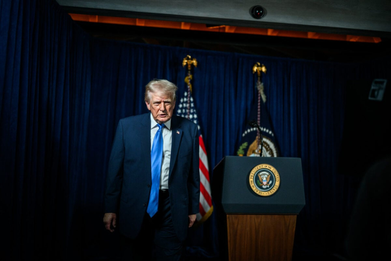 Трамп отменил 92% указов Байдена