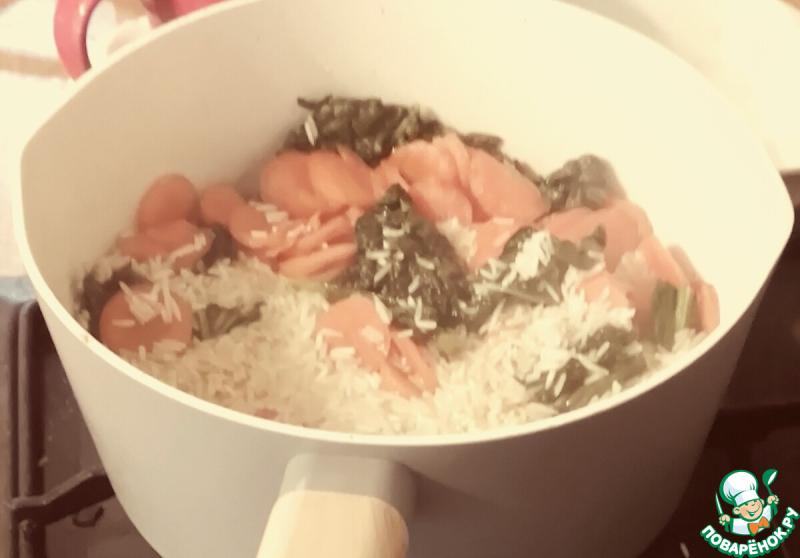 Треска с имбирной зеленью, морковью, рисом