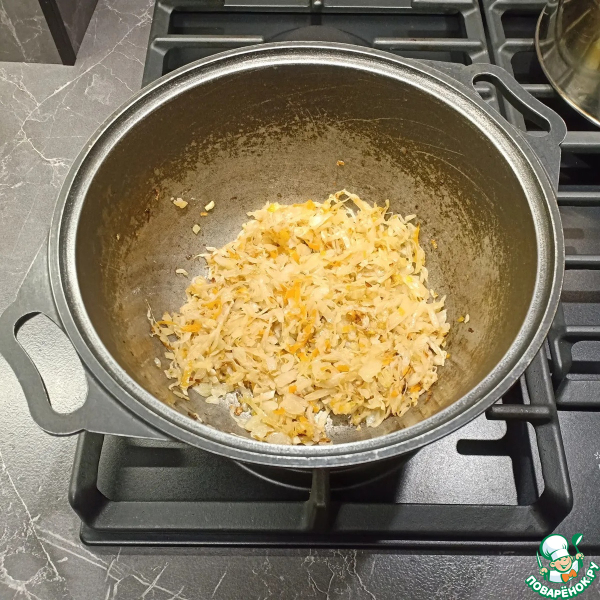 Тушеная капуста по-немецки