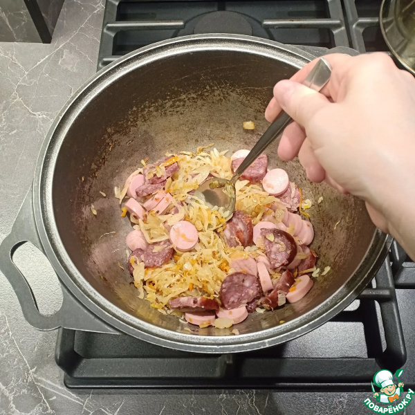Тушеная капуста по-немецки
