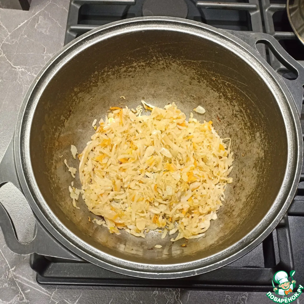 Тушеная капуста по-немецки