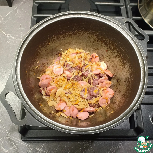 Тушеная капуста по-немецки