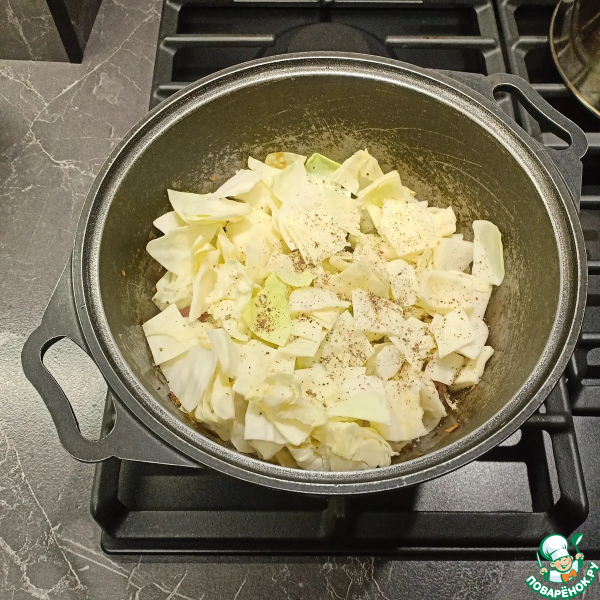 Тушеная капуста по-немецки