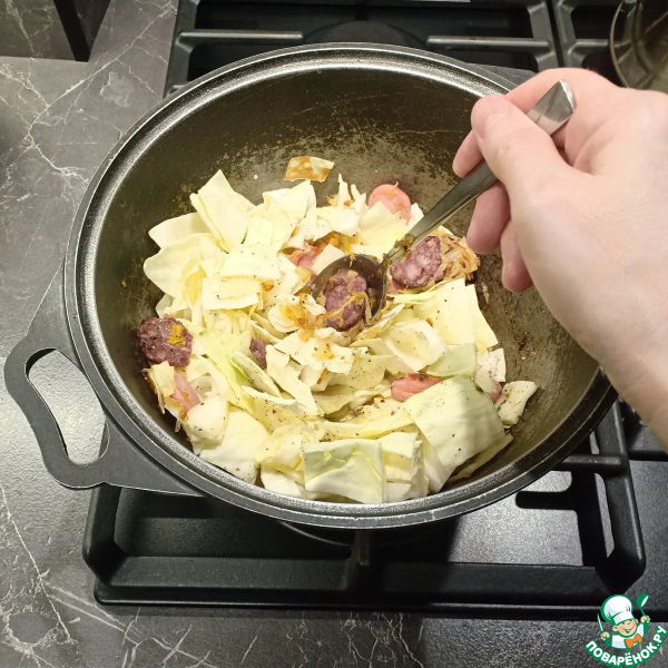 Тушеная капуста по-немецки