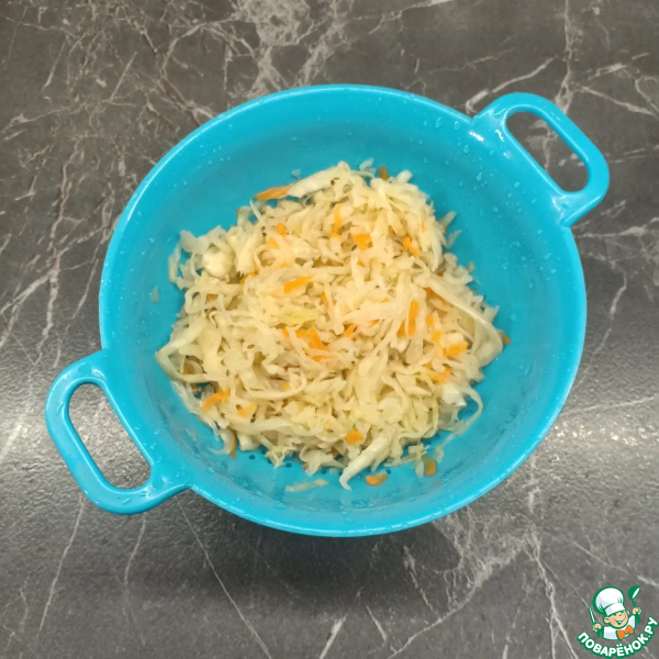 Тушеная капуста по-немецки