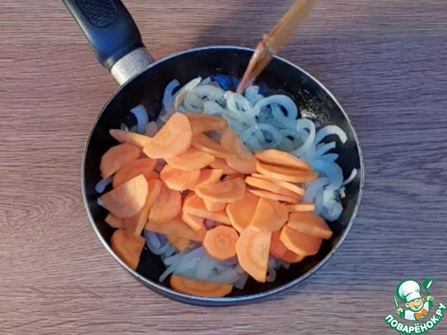 Тушеная картошка с мясом в кастрюле