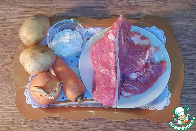 Тушеная картошка с мясом в кастрюле