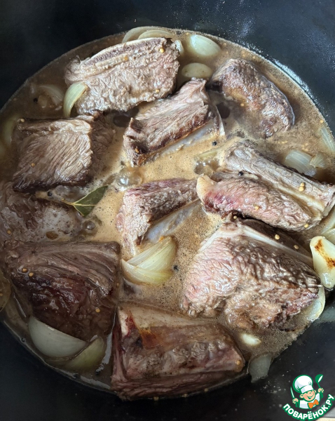 Тушёные говяжьи рёбра