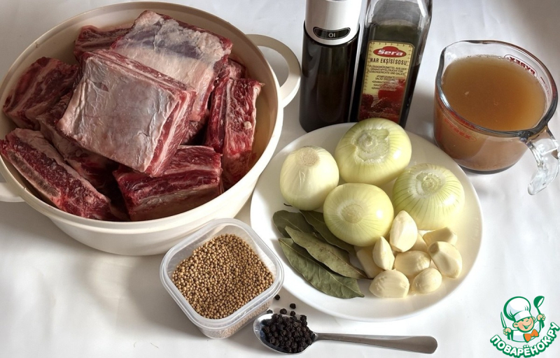 Тушёные говяжьи рёбра