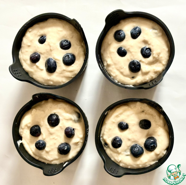 Творожно-миндальные маффины с ягодами