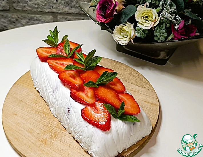 Творожный десерт с клубникой