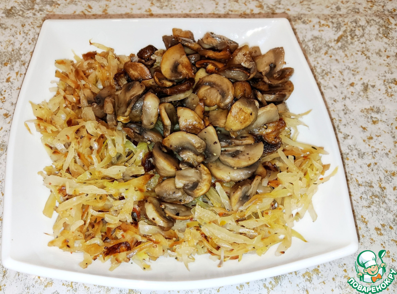 Тыквенные блинчики фаршированные капустой и грибами