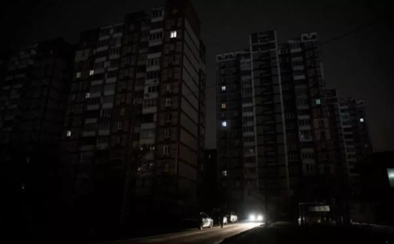 В Чернигове блэкаут: энергетики не могут начать восстановление из-за дронов РФ