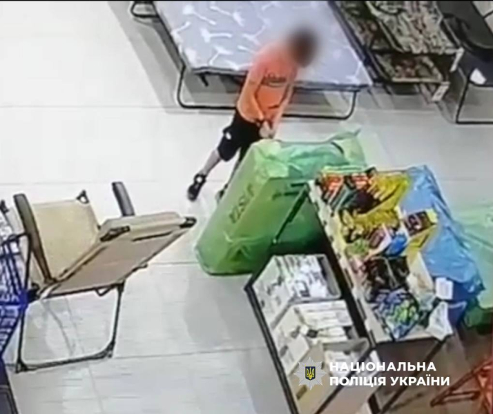 В Киеве 6-летний ребенок устроил пожар в «Эпицентре», людей эвакуировали | ВИДЕО