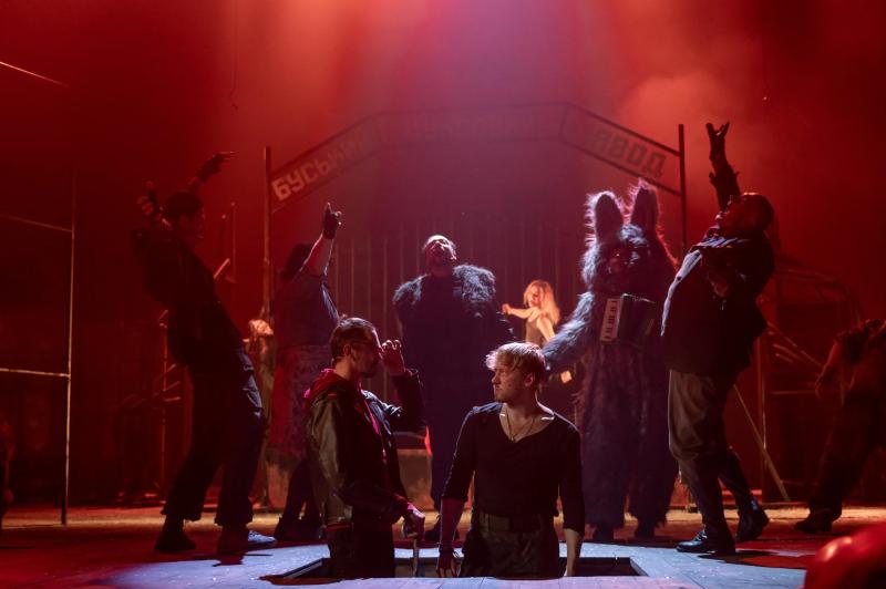 В театре Заньковецкой презентуют спектакль "Несуществующие" по пьесе Натальи Ворожбит