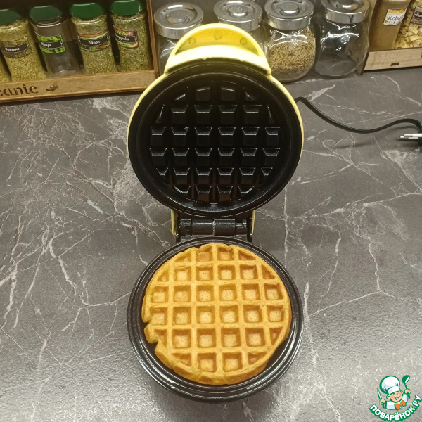 Вафли на цельнозерновой муке с яблоком