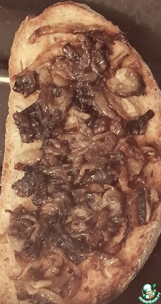 Валлийский рарэбит с луковым маринадом