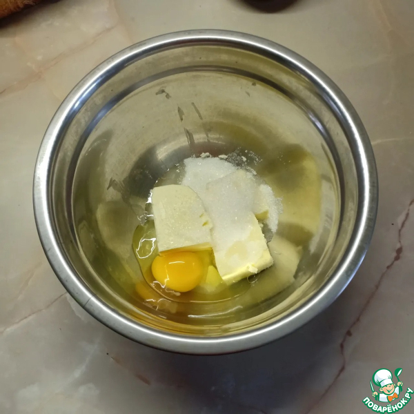 Вишневый пирог в сметанной заливке