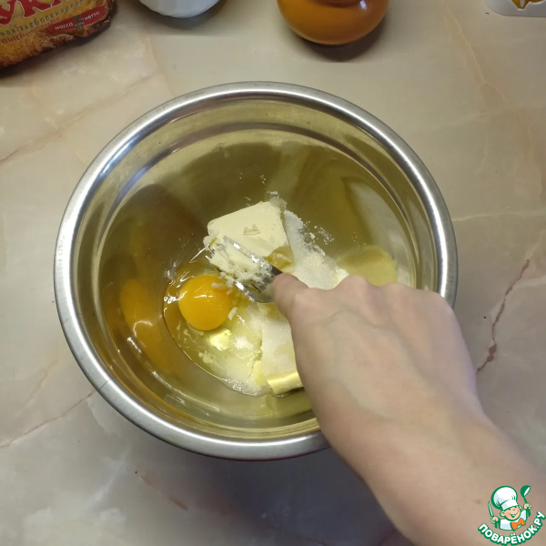 Вишневый пирог в сметанной заливке