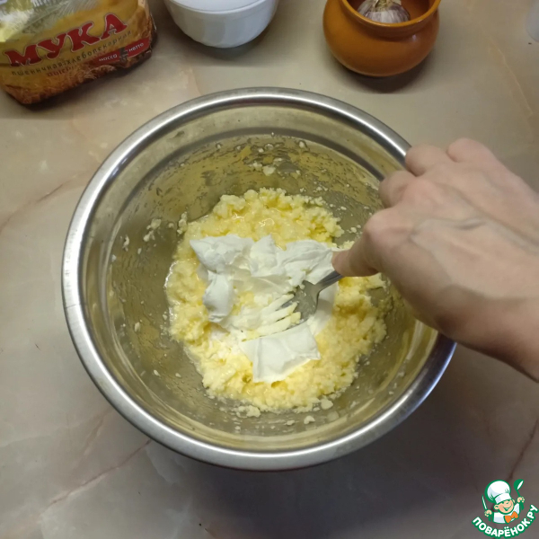 Вишневый пирог в сметанной заливке