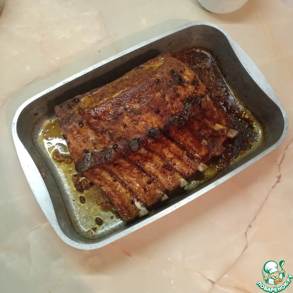 Запеченые свиные ребрышки в соево-винной глазури