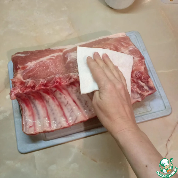 Запеченые свиные ребрышки в соево-винной глазури