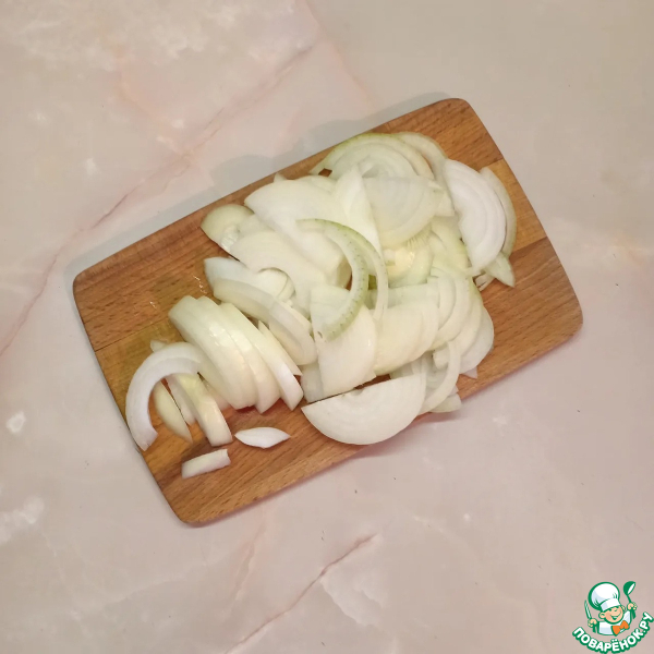 Запеченый белый амур под сметанной корочкой