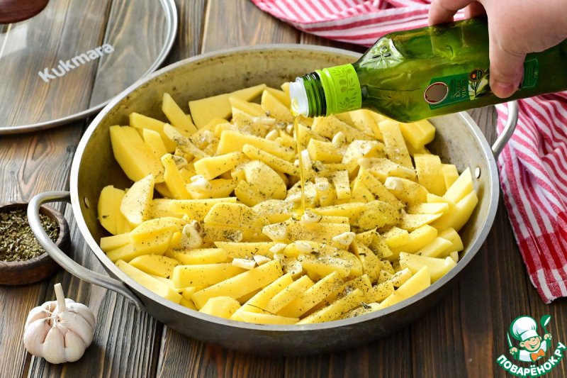 Запечённый картофель с чесноком по-провански