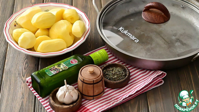 Запечённый картофель с чесноком по-провански