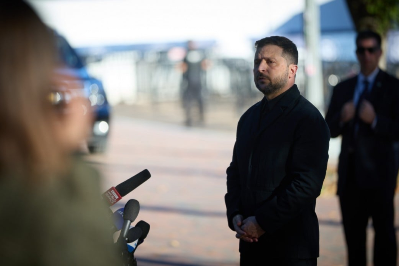 Зеленский призвал министров юстиции и энергетики подать в отставку. СНБО должен ввести санкции против фигурантов дела