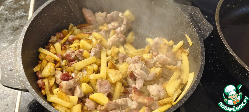 Жаренная картошка с мясом
